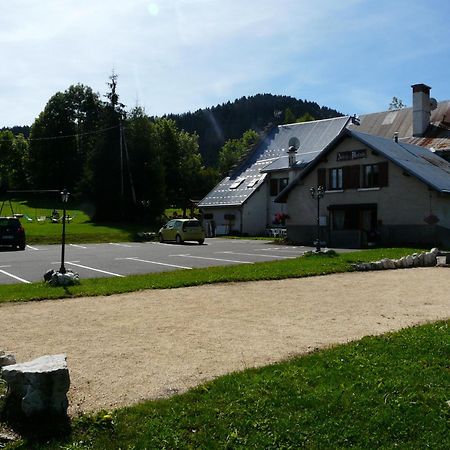 Auberge Des Montauds Hotel Villard-de-Lans Exterior foto