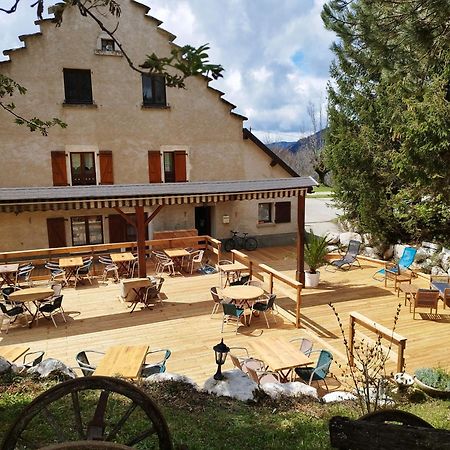 Auberge Des Montauds - Hotel & Restaurant Villard-de-Lans Exterior foto