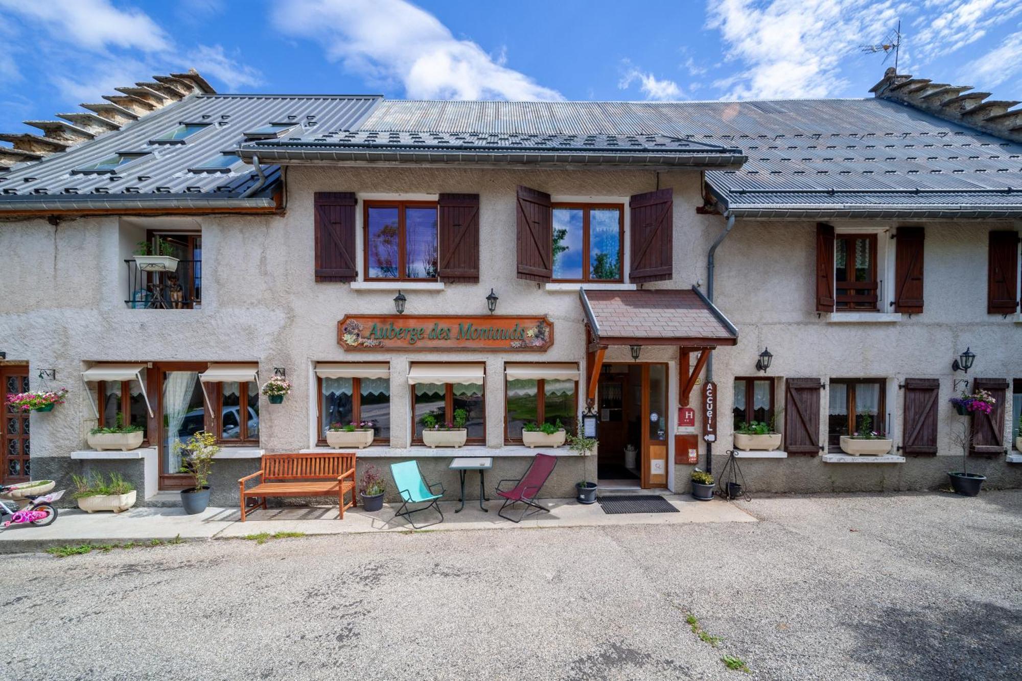 Auberge Des Montauds Hotel Villard-de-Lans Exterior foto